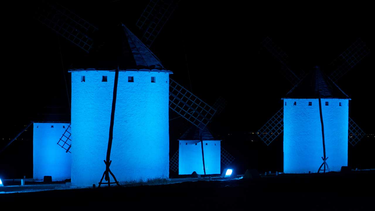MILAN RGBW Floodlights in Don Quixote's windmills