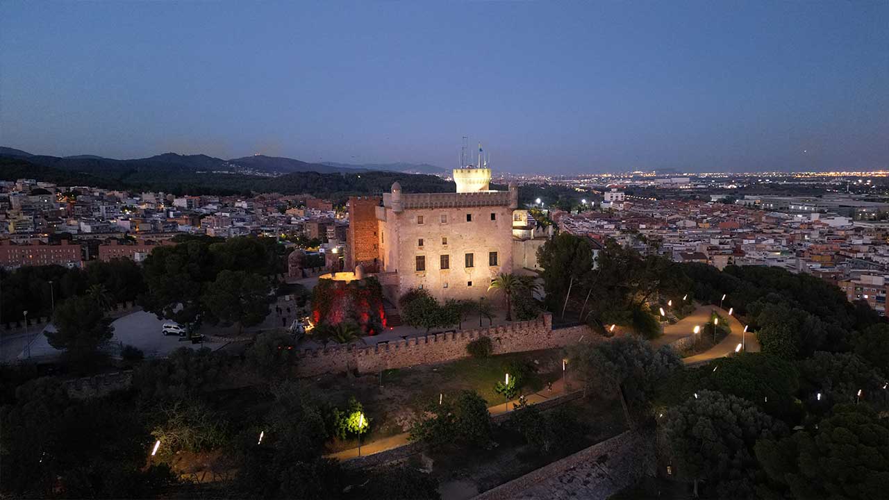 RGBW architectural lighting at Castelldefels Castle